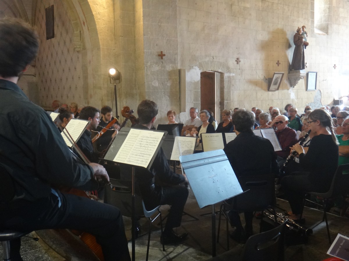 musiciens face public